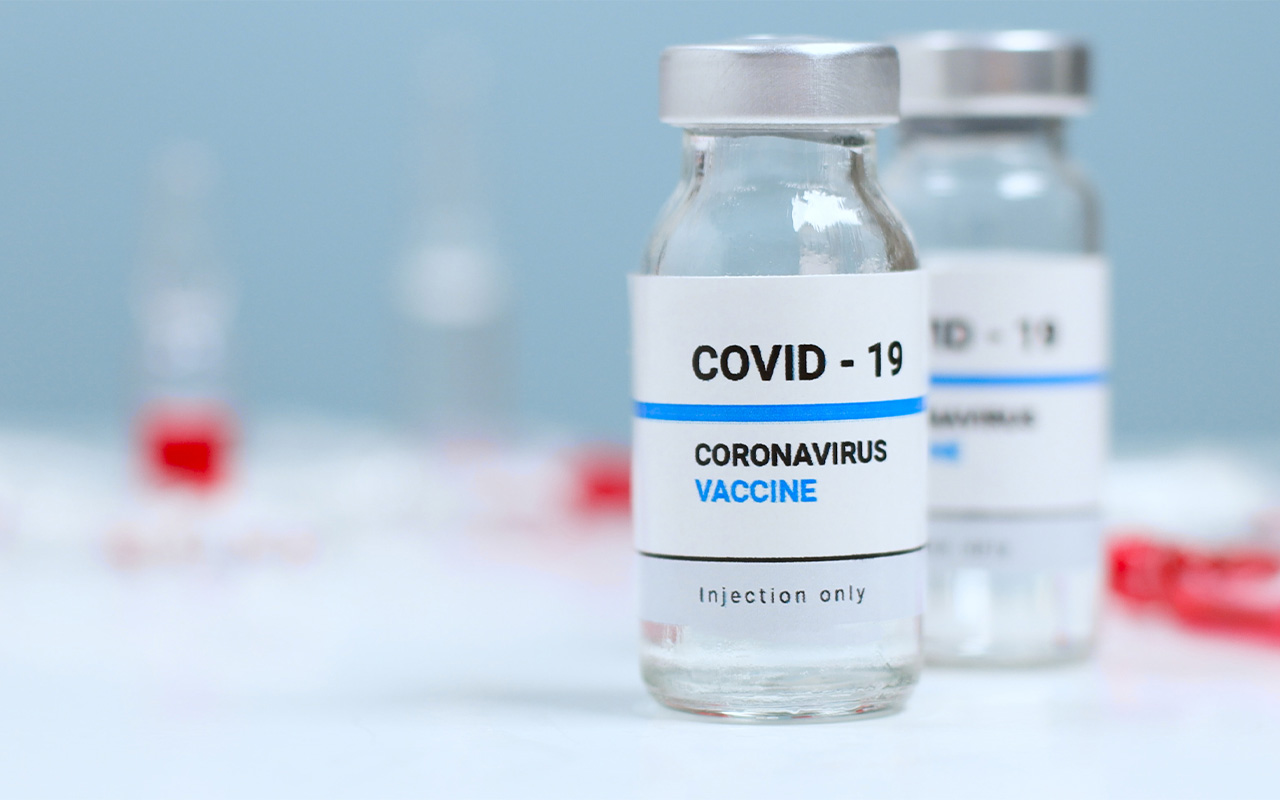 Vacunación con ARNm contra COVID-19